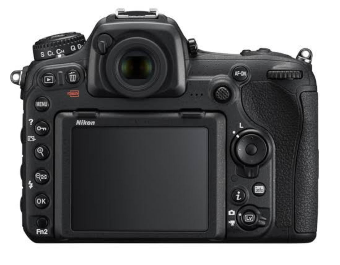 Nikon D500 + AF-S DX 16-80mm F2.8-4E ED VR-2